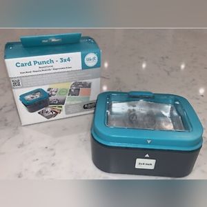 We R Memory Keepers 3x4 Card Punch